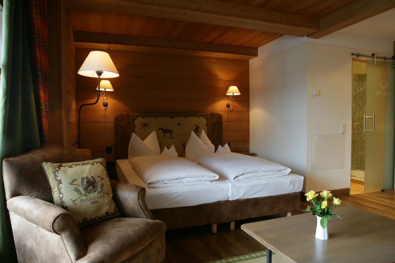 Hotel Gasthof Alte Post Holzkirchen Holzkirchen  Oda fotoğraf